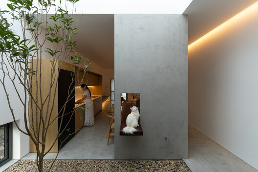 Nam Da House / 24Minimalist Architecture - Image 2 of 16
