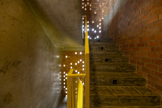 Brick Tower Mixed Use Building / ASA Studio - Image 16 of 28