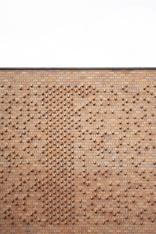 Brick Tower Mixed Use Building / ASA Studio - Image 20 of 28