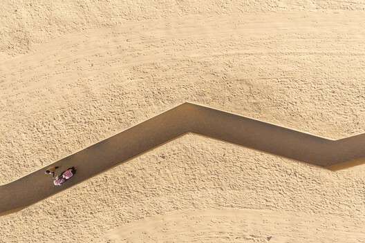 Architectures of Movement: ArchDaily's July Editorial Focus Architectures of Movement: ArchDaily's July Editorial Focus - Image 7 of 9