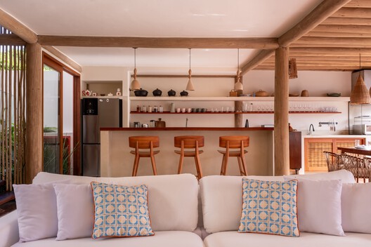 Jangada House / W.A.M.V Architecture Jangada House / W.A.M.V Architecture - Interior Photography, Wood, Table, Chair, Beam