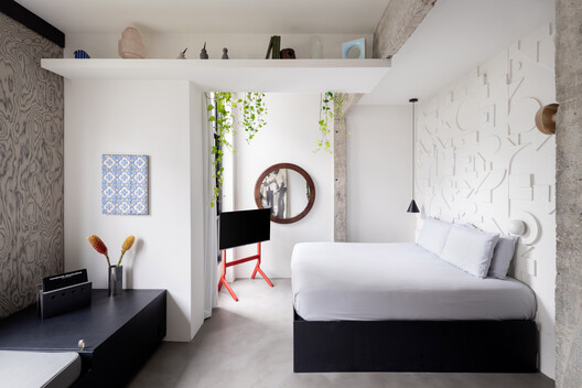 The Apartment That Began with a Tile / Atelier Glushkó - Interior Photography, Bedroom, Lighting, Bed