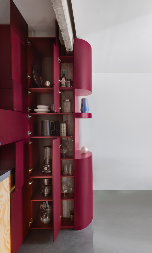 The Apartment That Began with a Tile / Atelier Glushkó - Interior Photography, Closet, Shelving