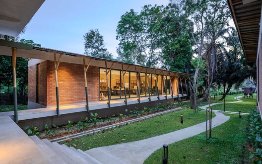 Anjung House / Eleena Jamil Architect - Image 21 of 26
