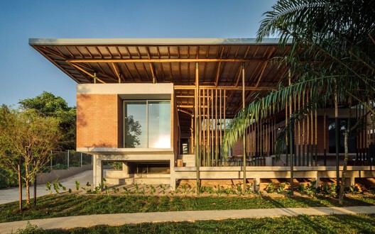 Anjung House / Eleena Jamil Architect - Exterior Photography
