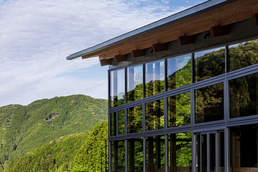 Makino's Roadside Station / Wakatake Town Planning Research Institute + STUDIO YY + WORKSTATION  - Image 7 of 38