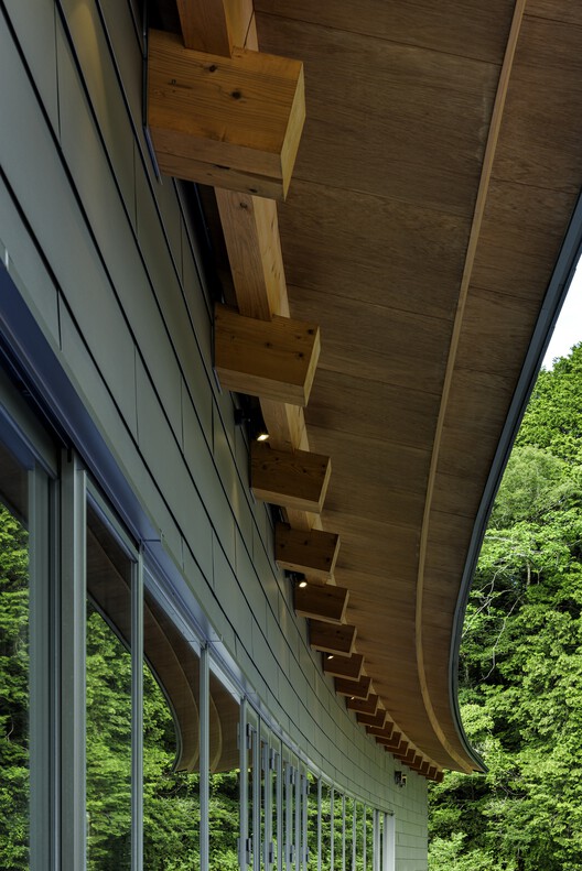 Makino's Roadside Station / Wakatake Town Planning Research Institute + STUDIO YY + WORKSTATION  - Image 13 of 38