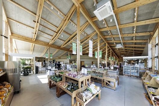 Makino's Roadside Station / Wakatake Town Planning Research Institute + STUDIO YY + WORKSTATION  - Image 20 of 38