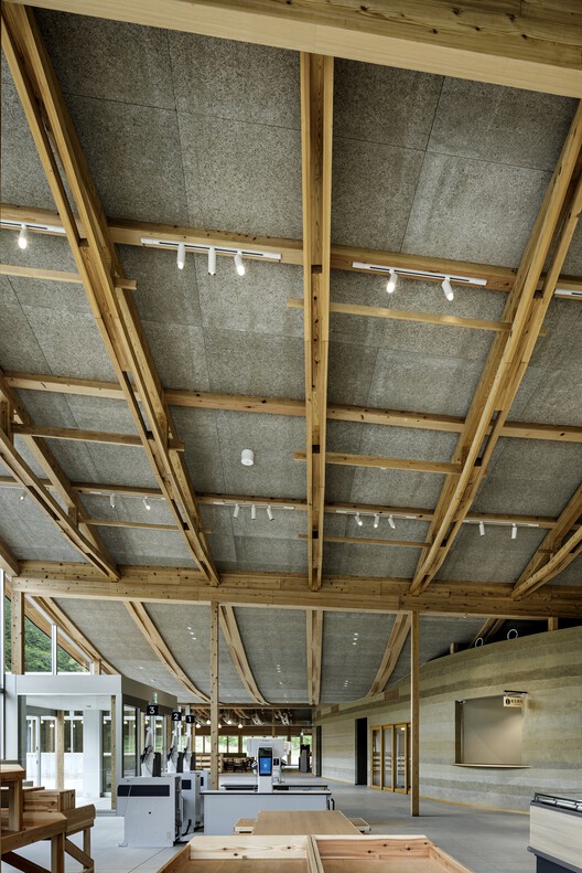 Makino's Roadside Station / Wakatake Town Planning Research Institute + STUDIO YY + WORKSTATION  - Image 22 of 38