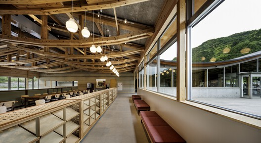 Makino's Roadside Station / Wakatake Town Planning Research Institute + STUDIO YY + WORKSTATION  - Image 5 of 38