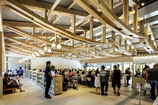 Makino's Roadside Station / Wakatake Town Planning Research Institute + STUDIO YY + WORKSTATION  - Interior Photography, Chair, Beam