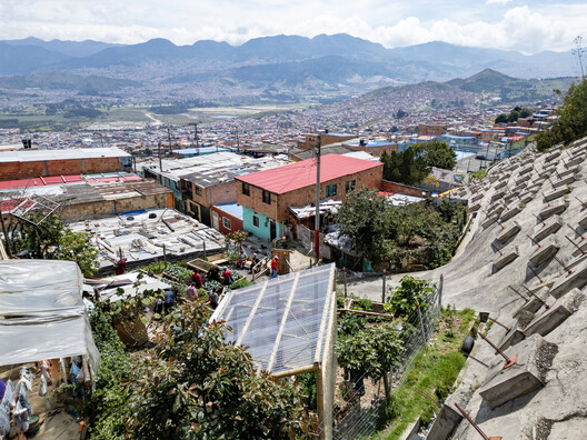 Help Age Urban Gardens / Yemail Arquitectura Help Age Urban Gardens / Yemail Arquitectura - Image 4 of 21
