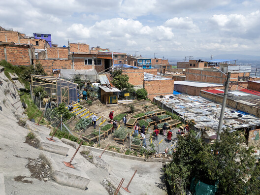 Help Age Urban Gardens / Yemail Arquitectura Help Age Urban Gardens / Yemail Arquitectura - Image 15 of 21