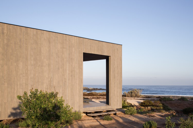 Revestir para resistir: 5 casas en Chile que combinan madera acetilada con diferentes materiales - Imagen 15 de 15