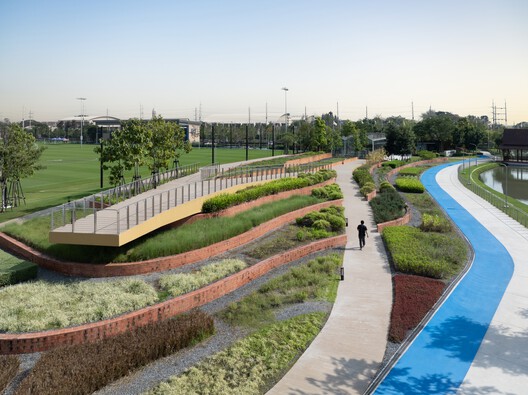 KIS International School Reignwood Park / Rosan Bosch Studio  - Image 3 of 25