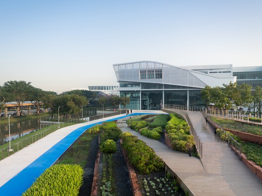 KIS International School Reignwood Park / Rosan Bosch Studio  - Image 6 of 25