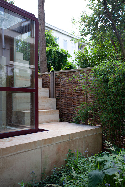 Stone and Wood Studio / Common Wonder Stone and Wood Studio / Common Wonder - Image 9 of 13