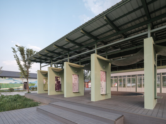 Grape Classroom in the Field / atelier anonymous Grape Classroom in the Field / atelier anonymous - Image 16 of 43