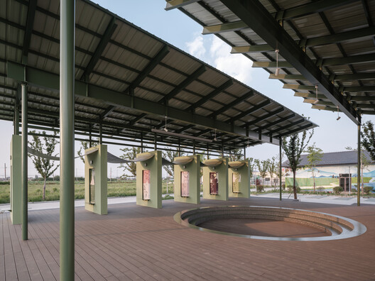 Grape Classroom in the Field / atelier anonymous Grape Classroom in the Field / atelier anonymous - Exterior Photography