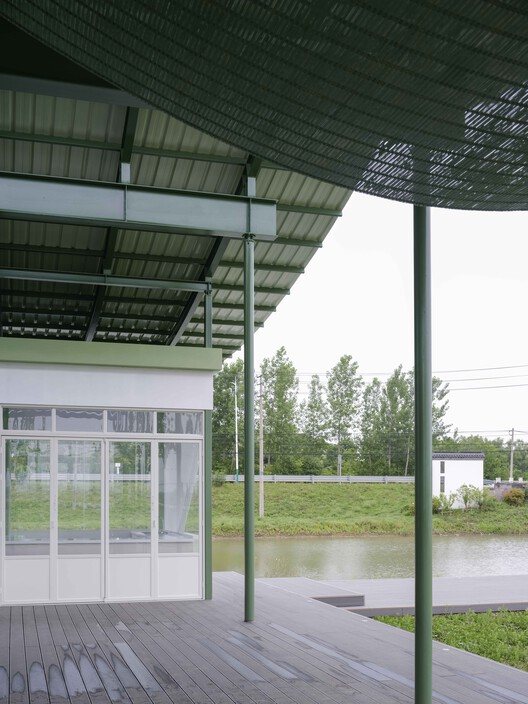 Grape Classroom in the Field / atelier anonymous Grape Classroom in the Field / atelier anonymous - Interior Photography