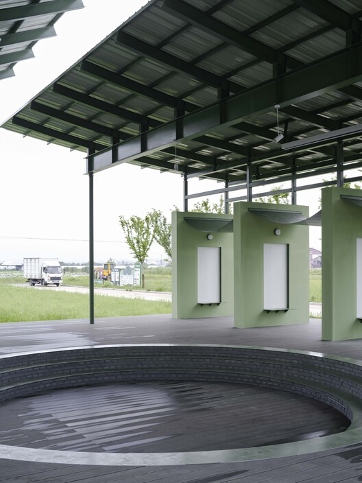 Grape Classroom in the Field / atelier anonymous Grape Classroom in the Field / atelier anonymous - Image 15 of 43