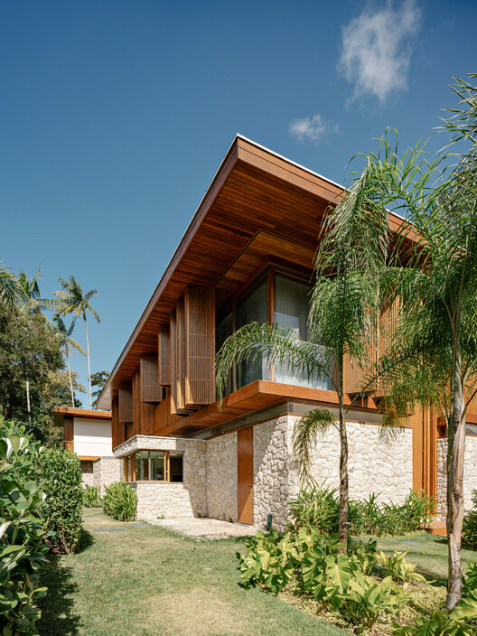 Iporanga Beach House / DB Arquitetos - Exterior Photography, Wood, Balcony