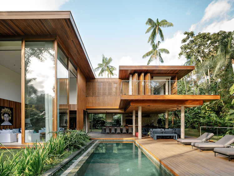 Casa de Praia Iporanga / DB Arquitetos - Casas