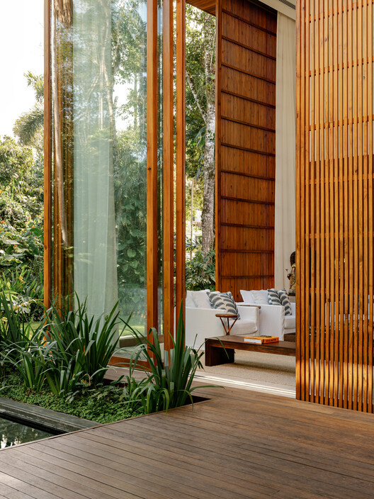 Iporanga Beach House / DB Arquitetos - Image 11 of 29