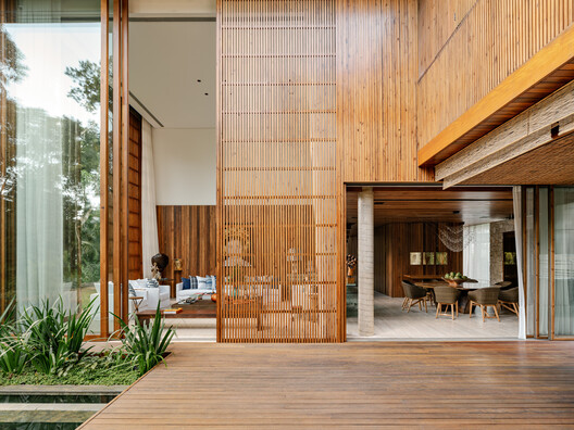 Iporanga Beach House / DB Arquitetos - Image 12 of 29