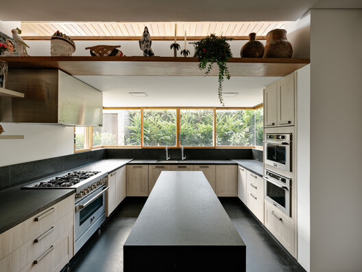 Iporanga Beach House / DB Arquitetos - Interior Photography, Kitchen, Countertop, Wood, Lighting