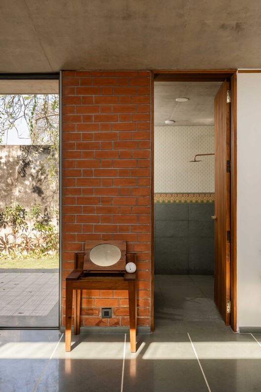 Malhaar Residence / Vaissnavi Shukl Malhaar Residence / Vaissnavi Shukl - Interior Photography, Wood, Brick