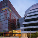 Studio Gang and Henning Larsen Complete One Milestone Life Science Campus in Boston - Image 3 of 4