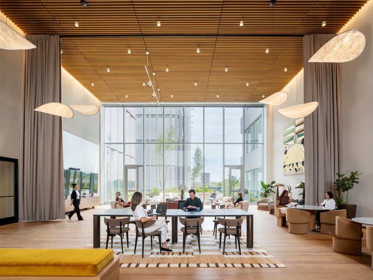 Studio Gang and Henning Larsen Complete One Milestone Life Science Campus in Boston - Image 9 of 23
