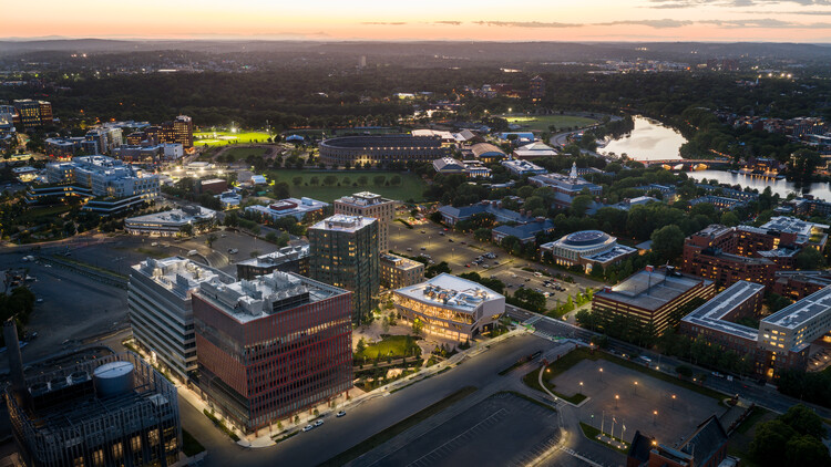 Studio Gang and Henning Larsen Complete One Milestone Life Science Campus in Boston - Image 2 of 23