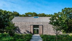 Watermill Artist Residence / Roger Ferris + Partners