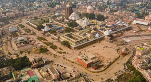 When Movement Becomes Sacred Space: The Architecture of India’s Pilgrimage Landscapes When Movement Becomes Sacred Space: The Architecture of India’s Pilgrimage Landscapes - Image 4 of 13