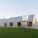 Lake house / Ultra Architects - Houses