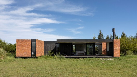 Unusual Brick House / PLUG modular architecture Unusual Brick House / PLUG modular architecture - Image 9 of 19