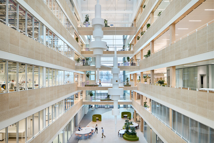 Roche Diagnostic Centre  / Studio Alexander Fehre - Offices Interiors