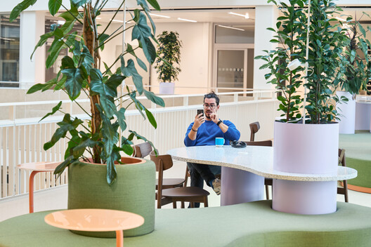 Roche Diagnostic Center Interior / Studio Alexander Fehre - Interior Photography