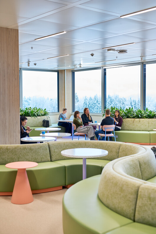 Roche Diagnostic Center Interior / Studio Alexander Fehre - Interior Photography, Living Room, Chair