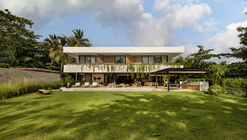 Casaluna / Anarquitectura