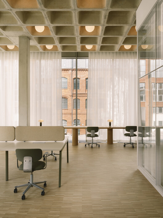 Enkime HQ / RHO - Interior Photography, Chair