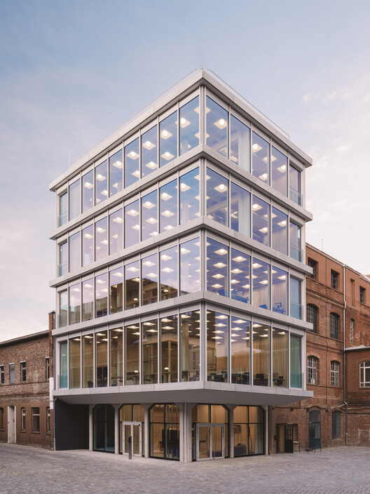 Enkime HQ / RHO - Exterior Photography, Glass