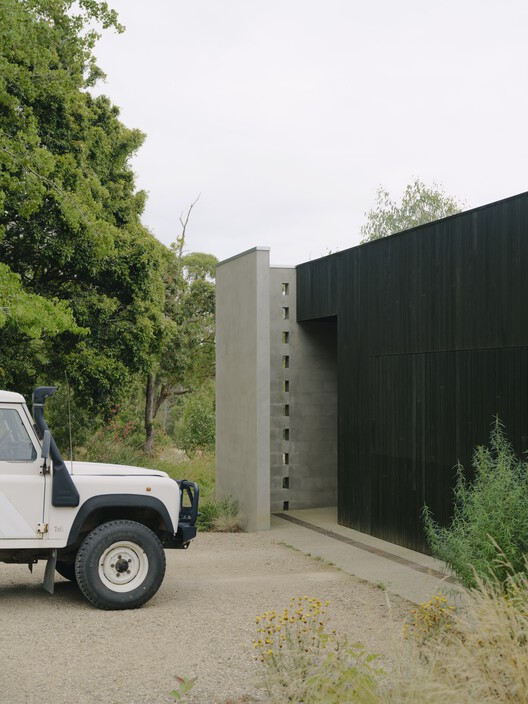 No.41 House / Tristan Burfield No.41 House / Tristan Burfield - Exterior Photography, Concrete