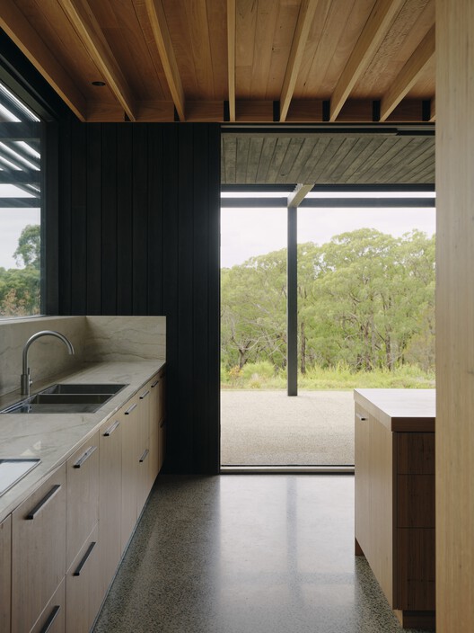 No.41 House / Tristan Burfield No.41 House / Tristan Burfield - Interior Photography, Kitchen, Wood