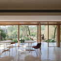 LAGO 意大利家庭厨房 / vari architects 几里建筑 - 室内图, 餐厅, 阳台, 椅子