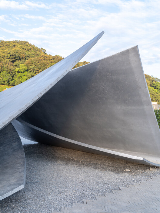 Pages Afloat / f-a-n architects - Image 14 of 33