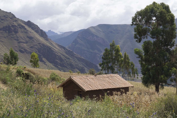 Arquitectura en los Andes: cómo la altitud condiciona las decisiones de diseño - Imagen 11 de 17