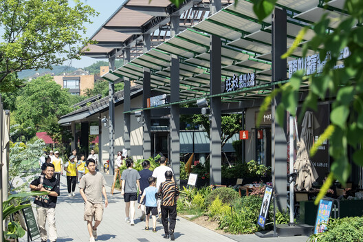Spatial Renewal and Scene Stitching of Birland Food Court / Atelier Diving Bell - Exterior Photography